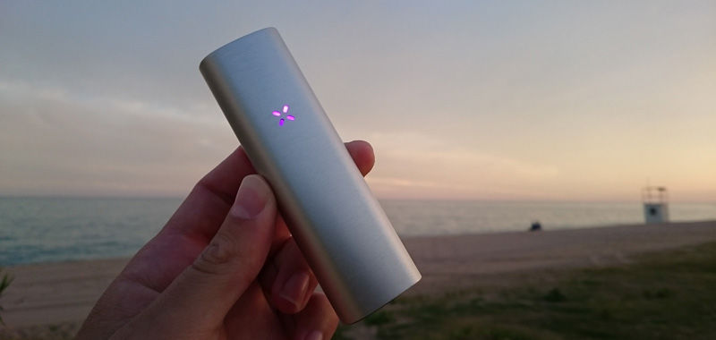 The Pax 2 is small enough to be stealthy and is a great companion while being outdoors thanks to its battery life.
